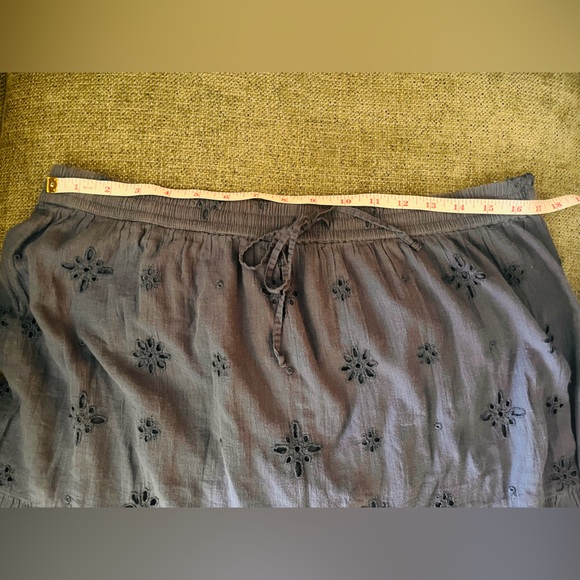 Aerie eyelet mini skirt - Picture 5 of 8